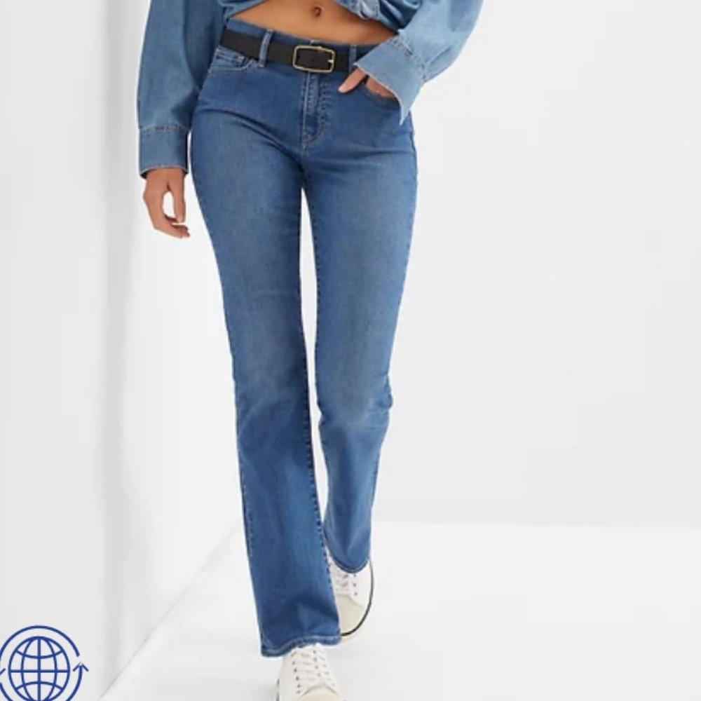 GAP Mid Rise Baby Boot Jeans with Washwell 6S